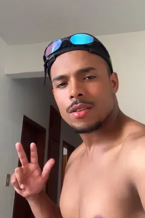 OnlyFans cuenta euvitorgomesz avatar 1