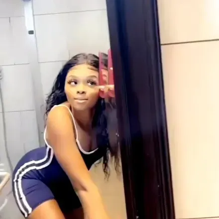 OnlyFans cuenta ebonyypeach avatar 1
