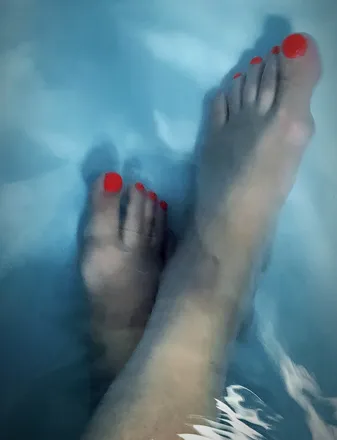 OnlyFans cuenta red_toes_4eva header 2