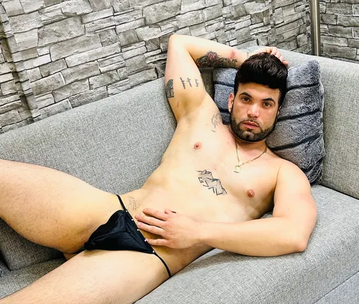 OnlyFans cuenta cesarm98 header 2