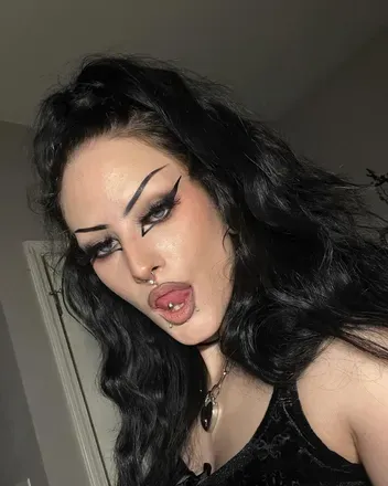 OnlyFans cuenta hauntedhaleyy header 2