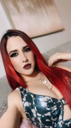 OnlyFans account  elyred avatar 1