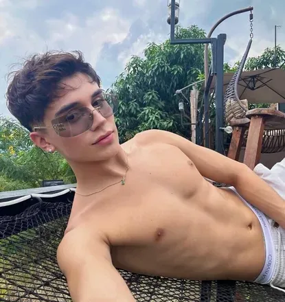 OnlyFans account  juangoom avatar 1