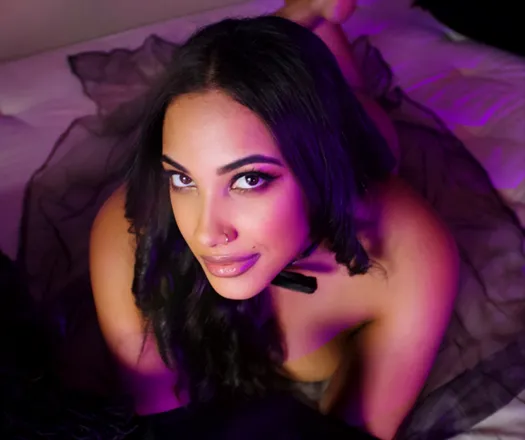OnlyFans cuenta momentomoritish header 2