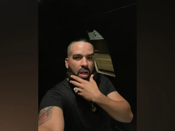 OnlyFans cuenta kenny_elpanda header 2