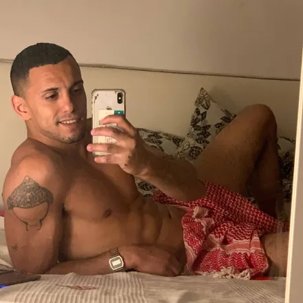 OnlyFans cuenta kinky_arabic header 2