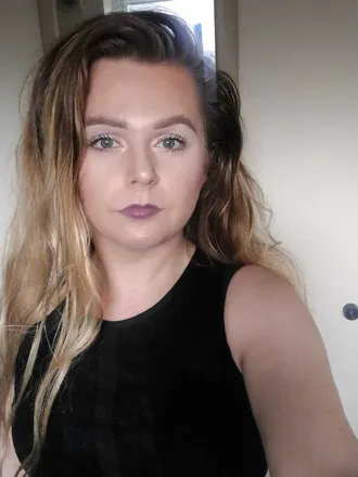 OnlyFans cuenta auraleegothqueen header 2