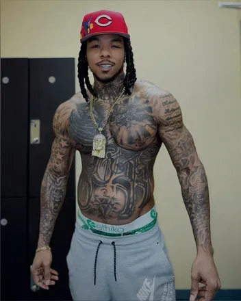 OnlyFans account  tattedflyguy header 2