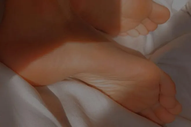 OnlyFans cuenta lakicfeet header 2