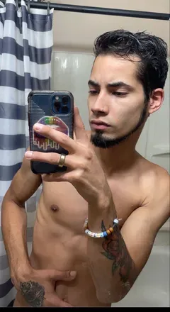 OnlyFans cuenta yhungric avatar 1