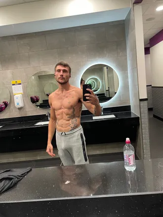 OnlyFans cuenta carldw header 2