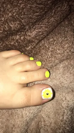 OnlyFans cuenta prettywhitefeet515 header 2