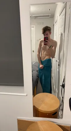 OnlyFans cuenta twink_boy_top header 2