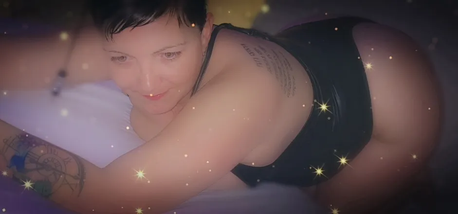 OnlyFans cuenta juicygapeaches header 2
