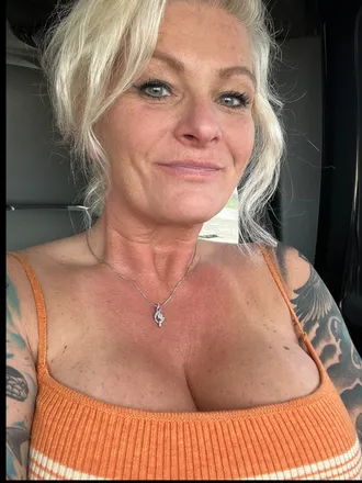 OnlyFans cuenta u228029812 header 2