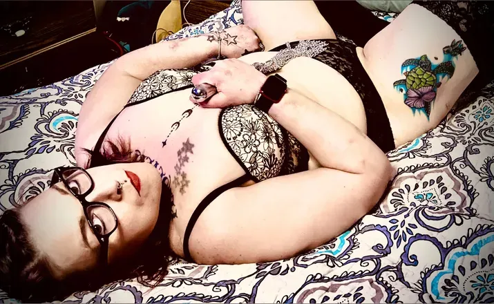 OnlyFans cuenta vixenkristyn header 2