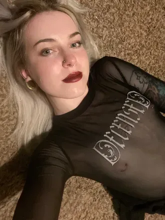 OnlyFans cuenta mae-violet avatar 1
