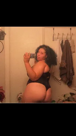 OnlyFans cuenta honeyybooty22 header 2