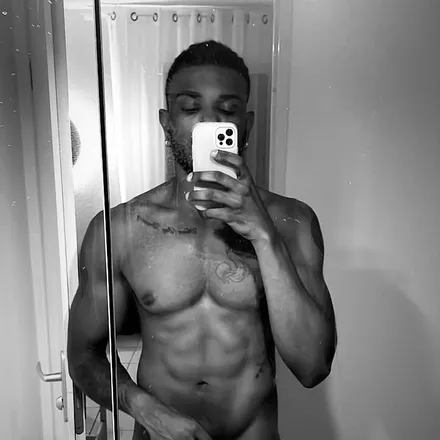 OnlyFans cuenta u228295894 avatar 1