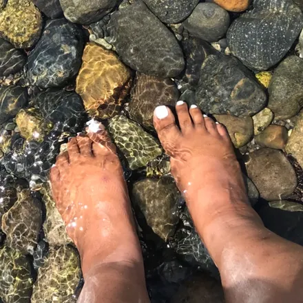 OnlyFans account  myfeetrtreats header 2
