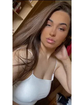 OnlyFans cuenta aleelena12 avatar 1