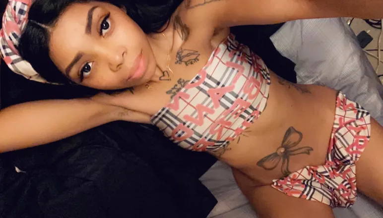 OnlyFans cuenta everyoneloveskash header 2
