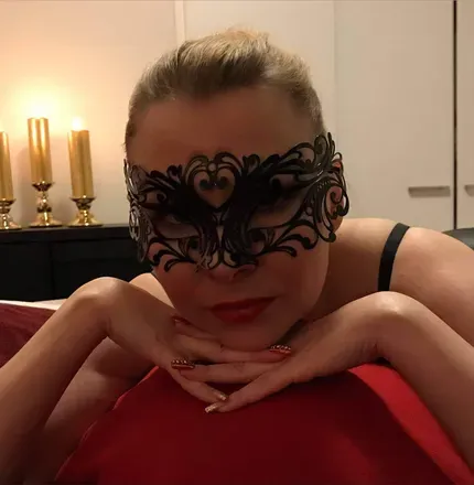 OnlyFans cuenta ladyrobinhood avatar 1