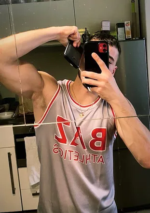 OnlyFans cuenta kyllanzer header 2