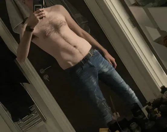 OnlyFans cuenta hungthotter avatar 1