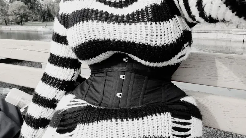 OnlyFans cuenta lonelydemondoll header 2