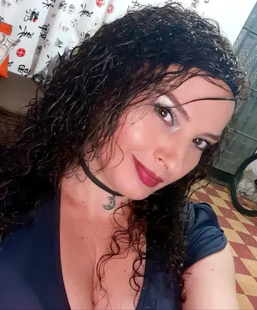 OnlyFans cuenta chiky123 header 2