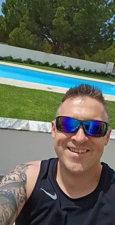 OnlyFans cuenta theirishcandyman header 2