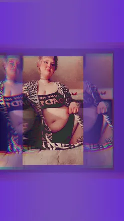 OnlyFans cuenta bustygothbaby header 2