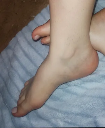 OnlyFans cuenta cutiefeetlu header 2