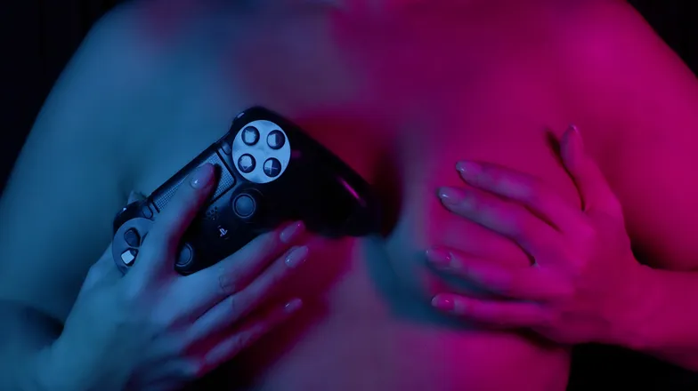 OnlyFans cuenta thegamingvixxen_vip header 2