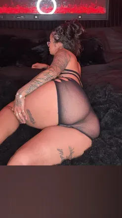 OnlyFans cuenta mamisextras header 2