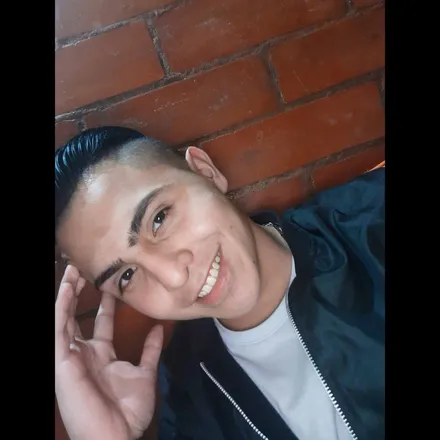 OnlyFans cuenta santiago_villamarin header 2