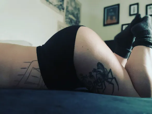 OnlyFans cuenta spooky_grl header 2