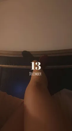 OnlyFans account  evvve header 2