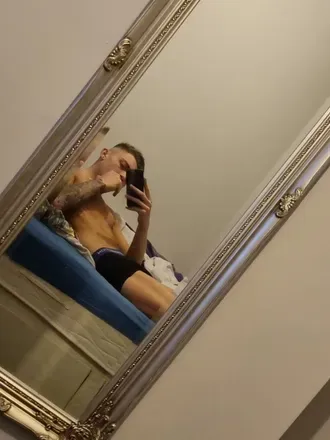 OnlyFans cuenta tonedhungtattedbilad99 header 2