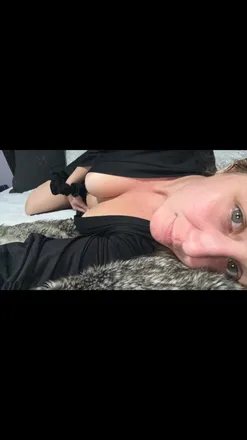 OnlyFans account  high_there header 2