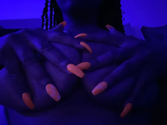 OnlyFans cuenta swallowthatshit header 2
