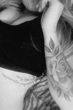OnlyFans cuenta blondi07 header 2