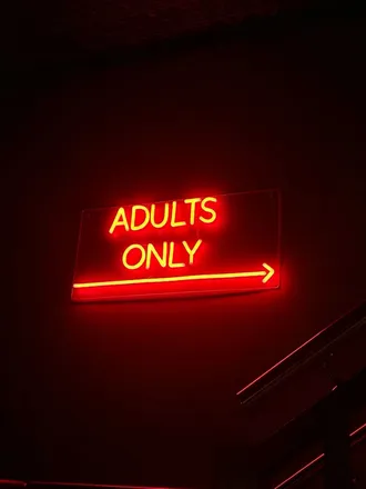 OnlyFans cuenta justaurie header 2