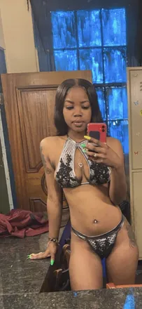 OnlyFans cuenta therealtam_ header 2