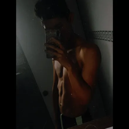 OnlyFans cuenta u104878033 header 2