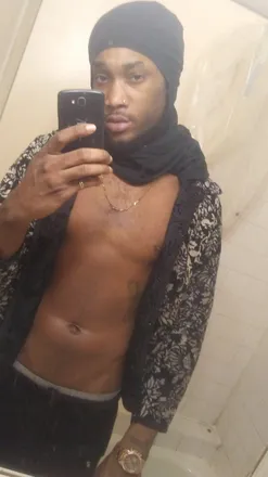 OnlyFans cuenta feroreact header 2