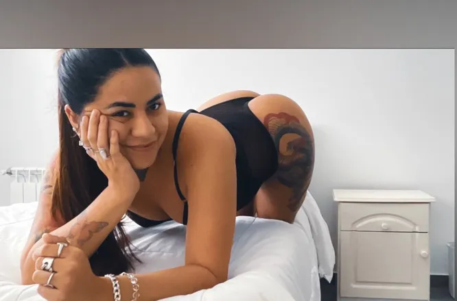 OnlyFans cuenta antonellabrunette header 2
