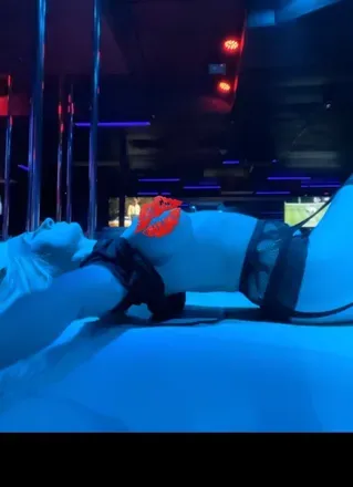 OnlyFans cuenta vividvanlife header 2