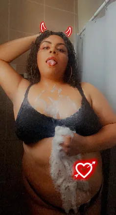 OnlyFans cuenta juicyyglitter header 2